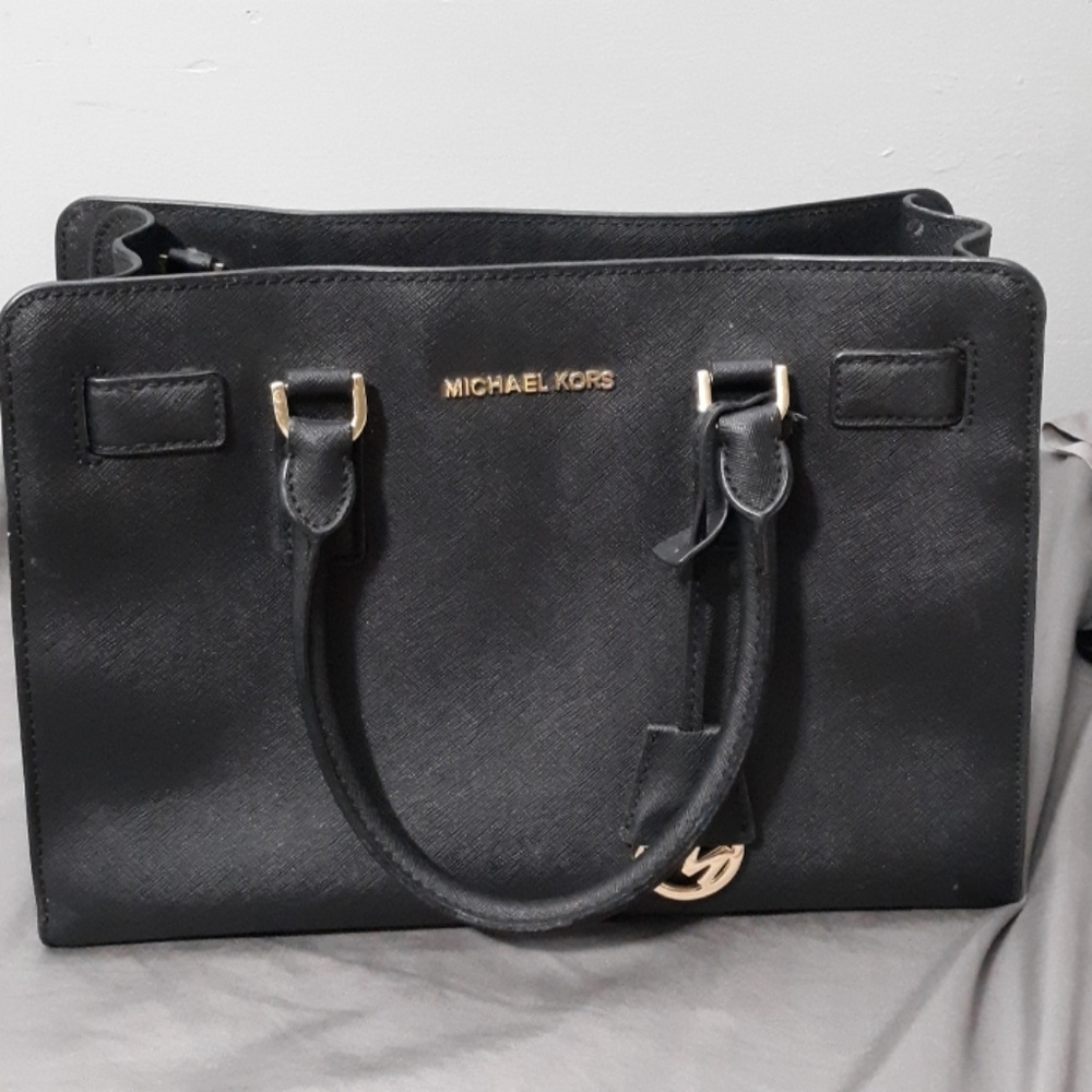 Black Michael Kors bag